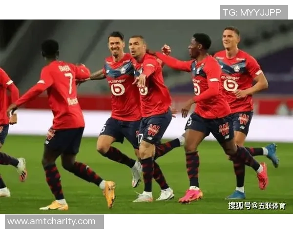 曼城与利物浦激战正酣斯特拉斯迎战里尔法甲赛事精彩纷呈分析